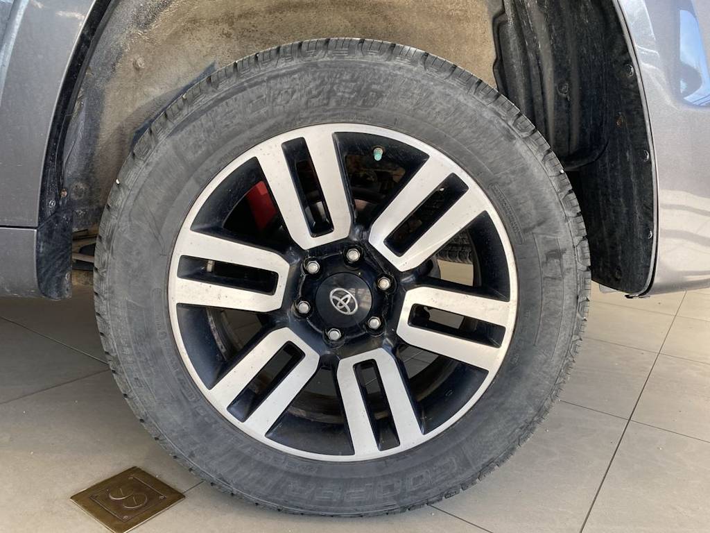 2014 Toyota 4Runner Limited 7