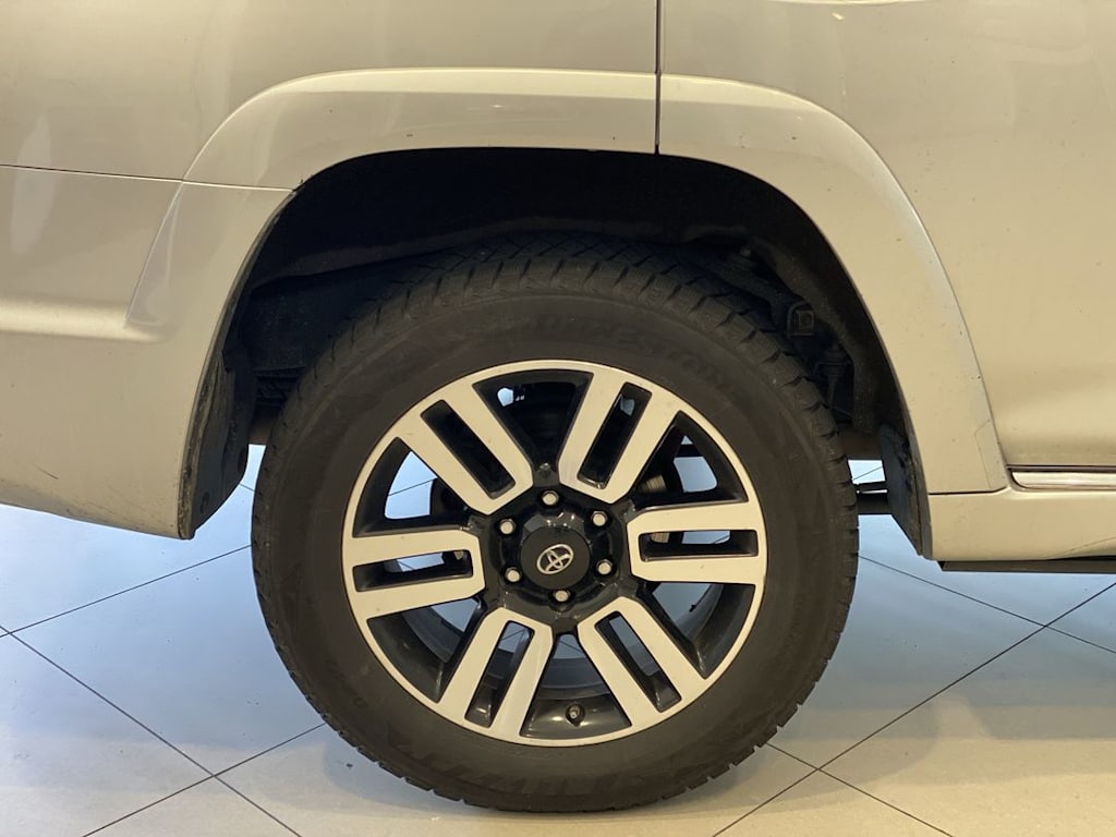 Thumbnail: 2016 Toyota 4Runner - 7