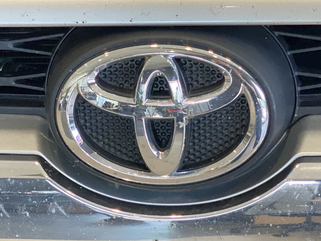Thumbnail: 2016 Toyota 4Runner - 6