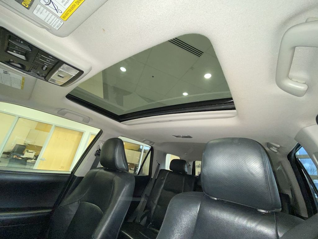 2013 Toyota 4Runner Limited 27