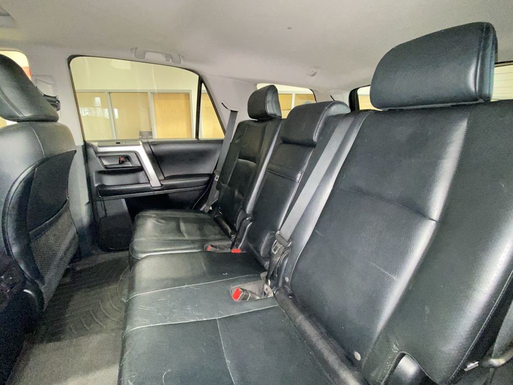 2013 Toyota 4Runner Limited 10