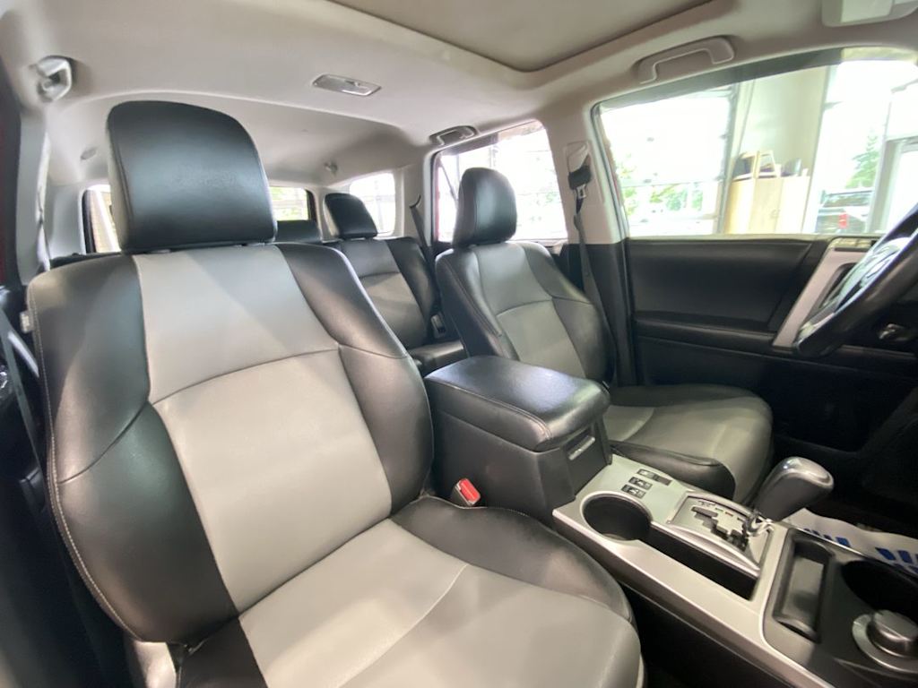 Thumbnail: 2015 Toyota 4Runner - 11