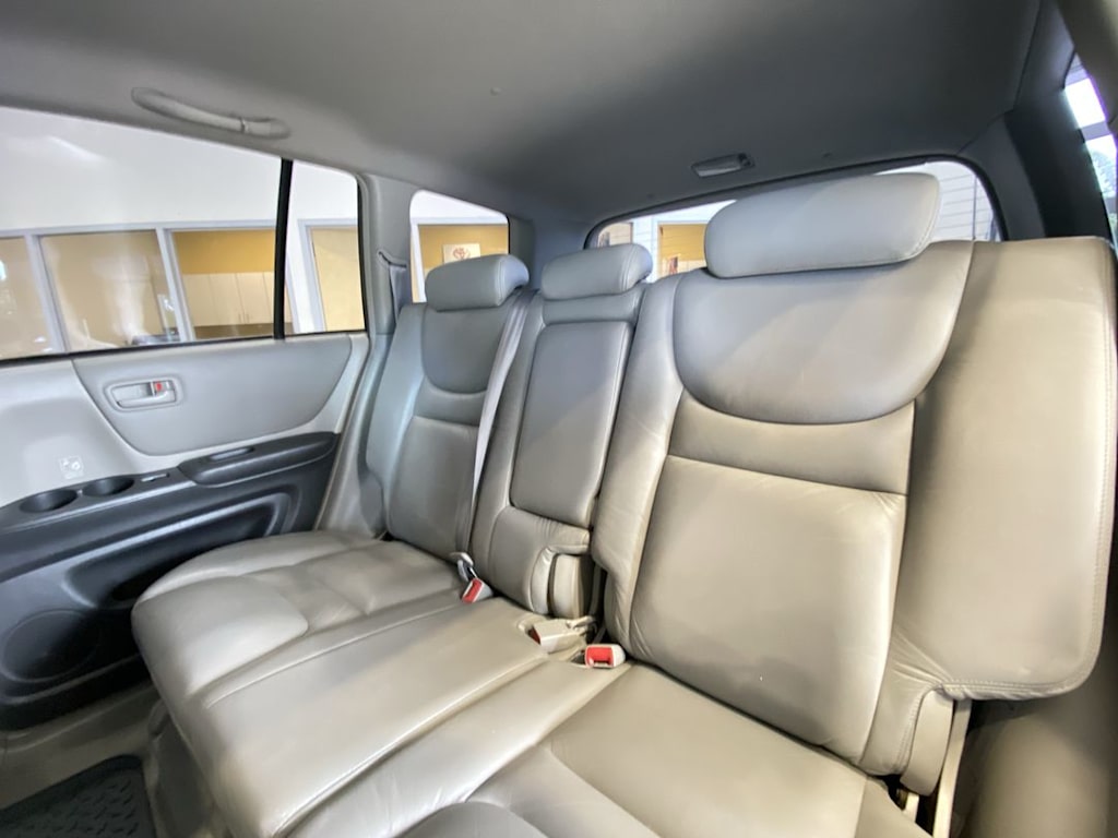 Thumbnail: 2002 Toyota Highlander - 12
