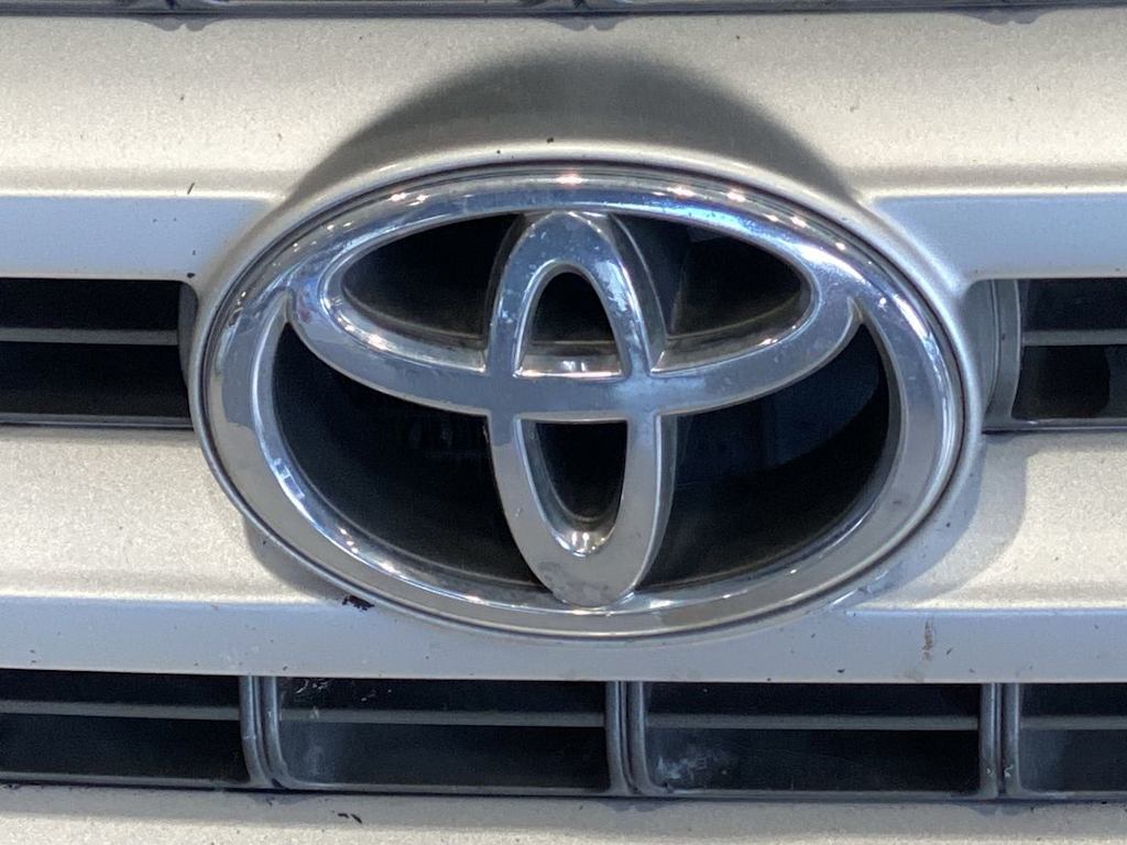 Thumbnail: 2002 Toyota Highlander - 20