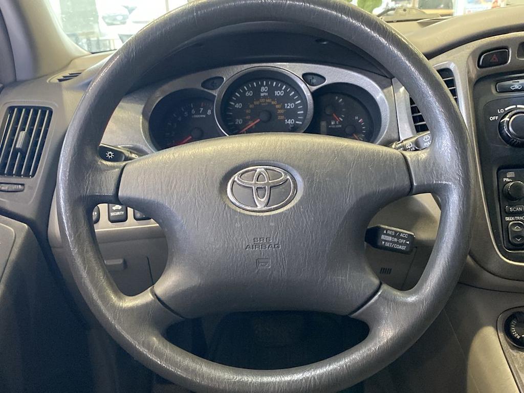 Thumbnail: 2002 Toyota Highlander - 2