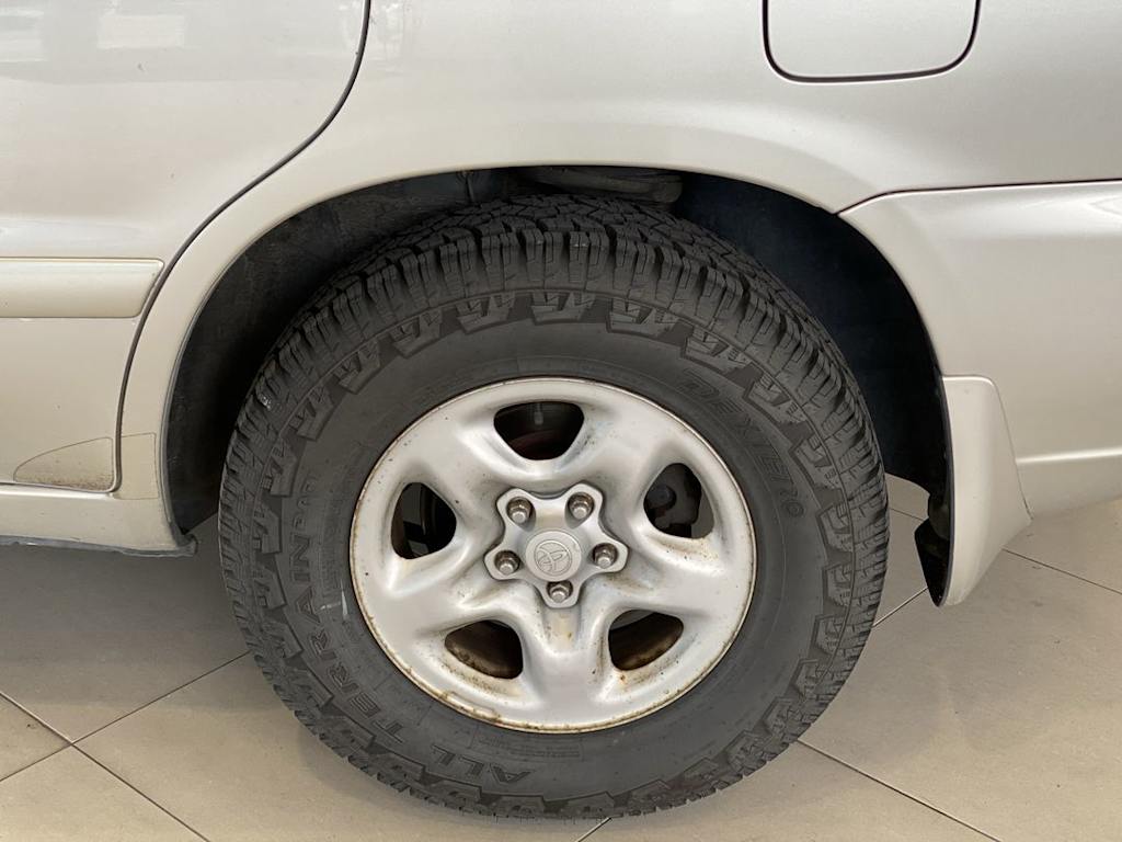 Thumbnail: 2002 Toyota Highlander - 8