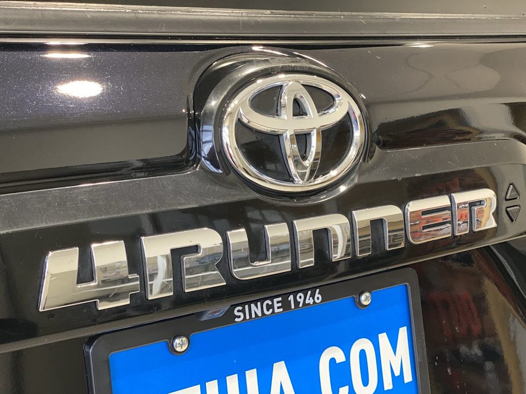 2021 Toyota 4Runner SR5 21