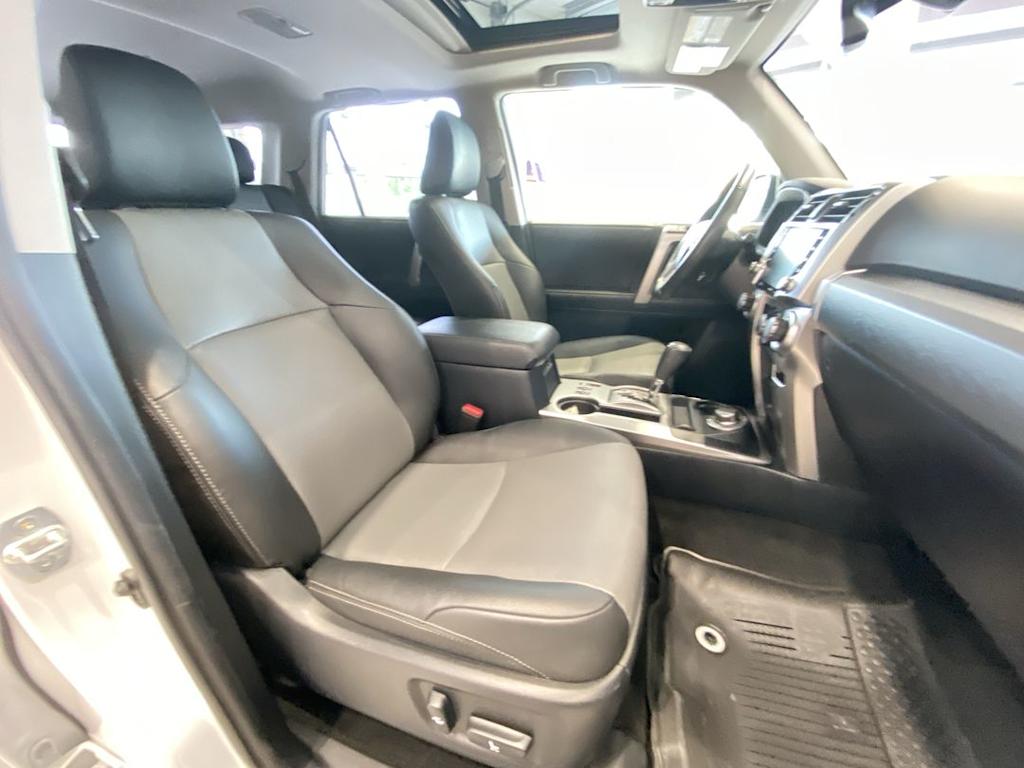 Thumbnail: 2024 Toyota 4Runner - 8