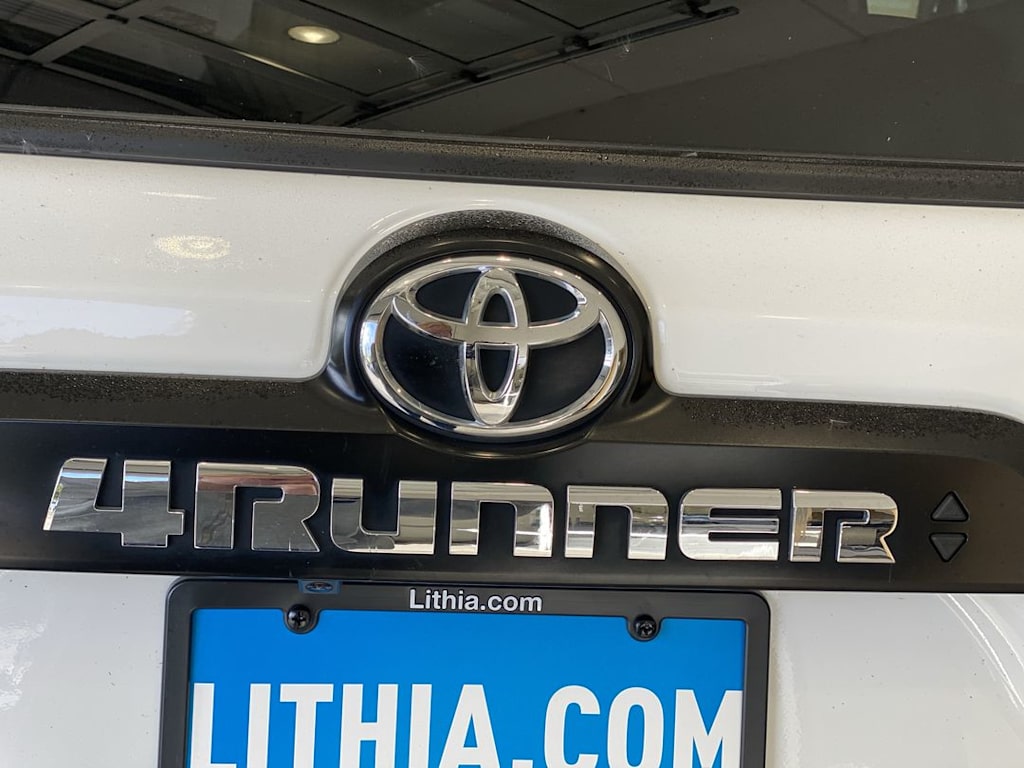 Thumbnail: 2023 Toyota 4Runner - 7