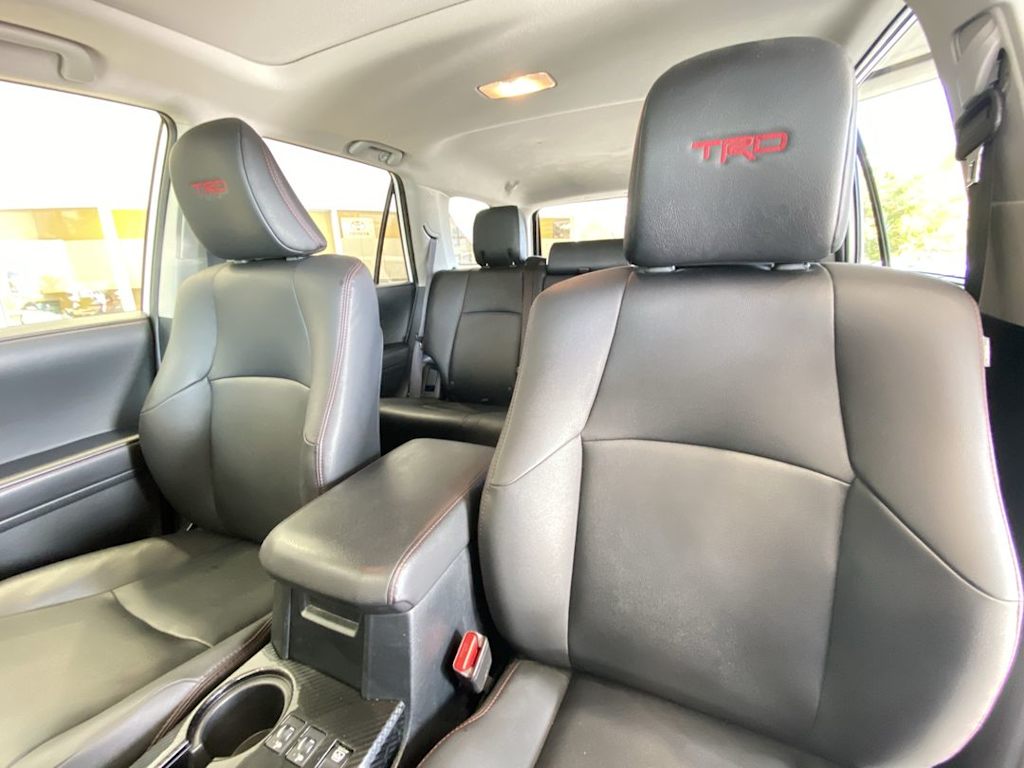 Thumbnail: 2023 Toyota 4Runner - 10