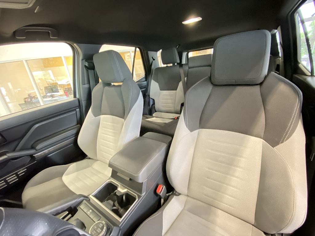 2025 Toyota 4Runner TRD Off-Road - Photo 10