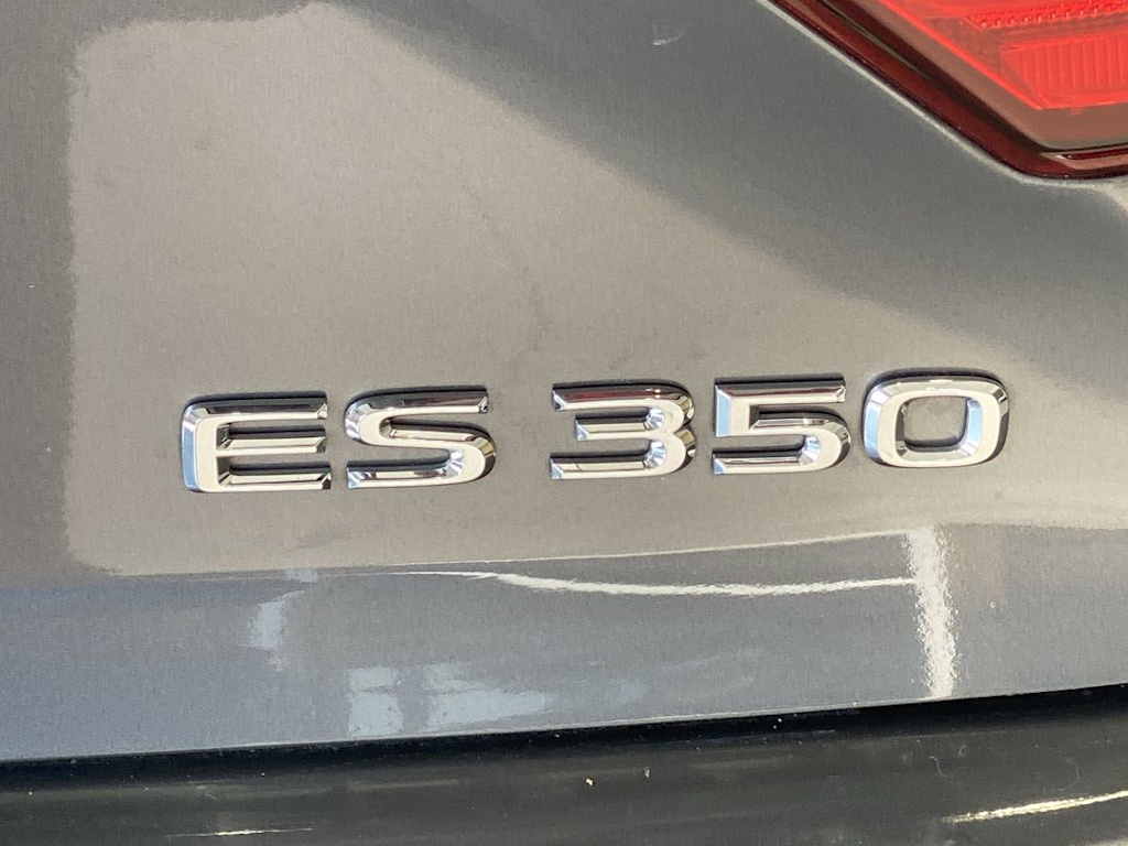 Thumbnail: 2014 Lexus ES - 20