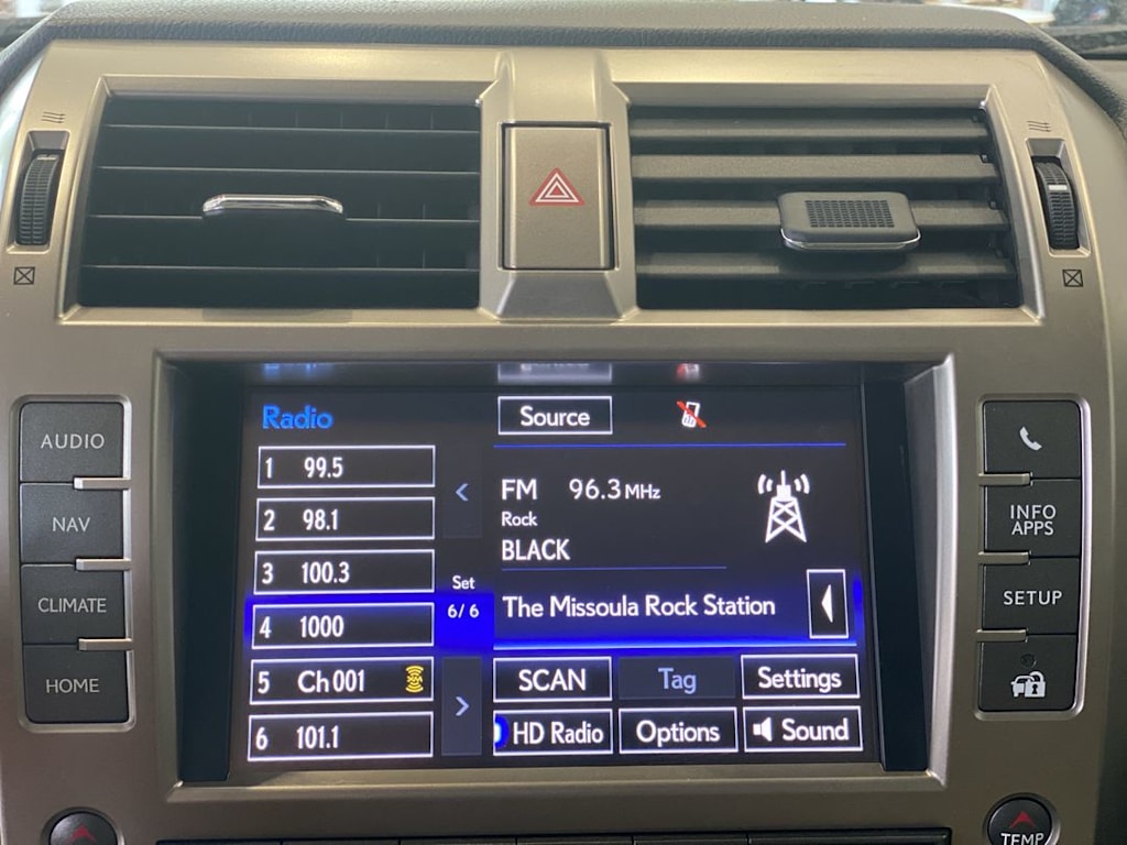 Thumbnail: 2021 Lexus GX - 13
