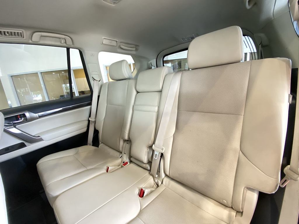 Thumbnail: 2021 Lexus GX - 12
