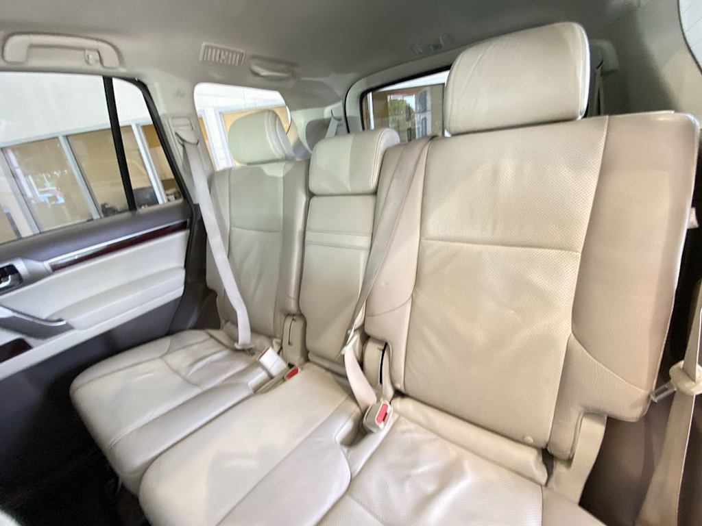 Thumbnail: 2016 Lexus GX - 12