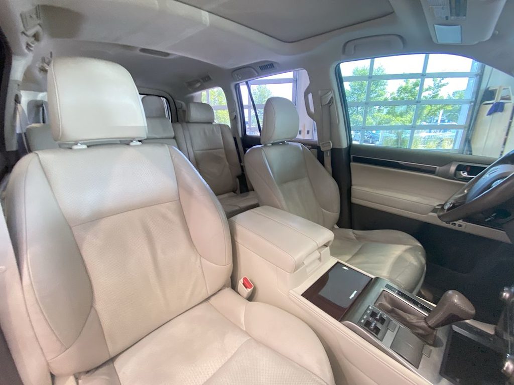 Thumbnail: 2016 Lexus GX - 11