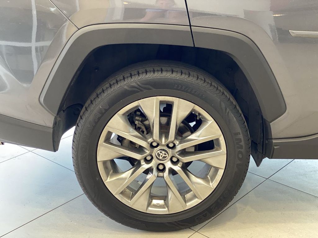 Thumbnail: 2020 Toyota RAV4 - 7