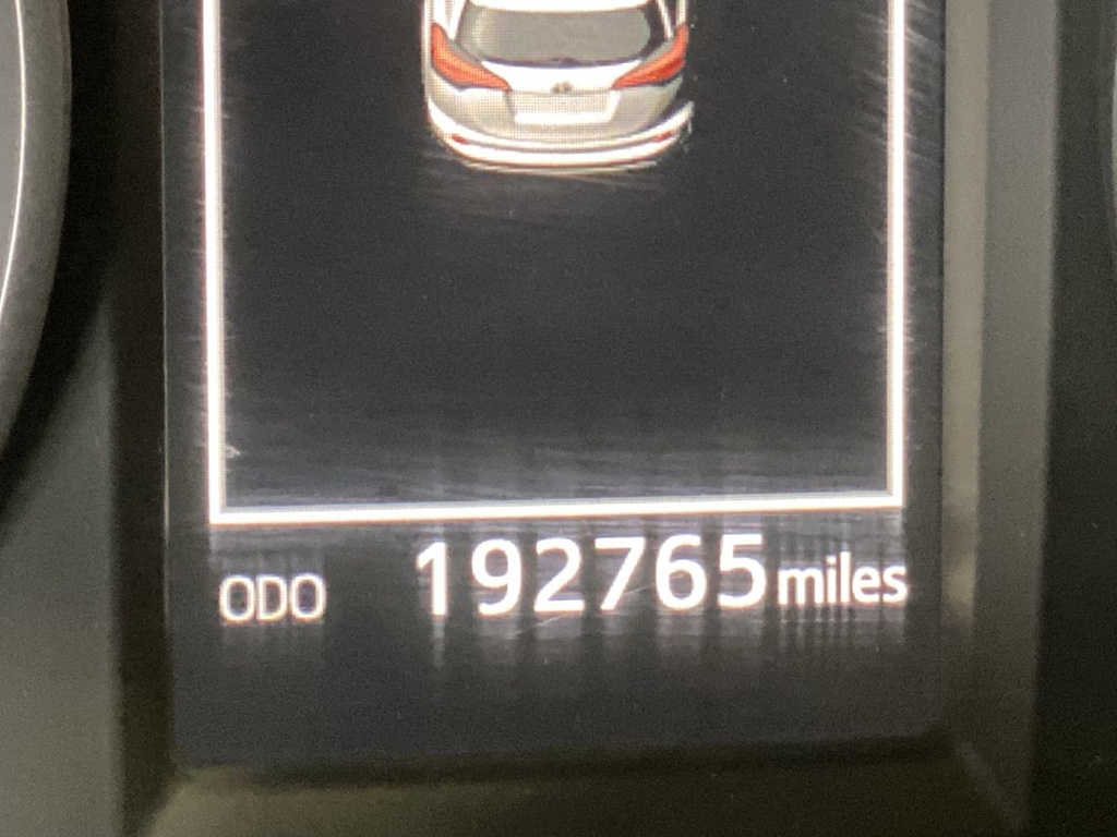 Thumbnail: 2018 Toyota RAV4 - 13