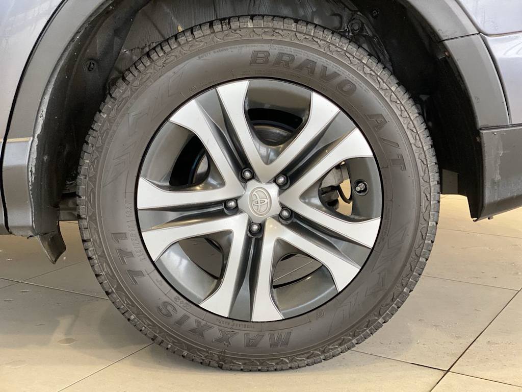 Thumbnail: 2018 Toyota RAV4 - 6