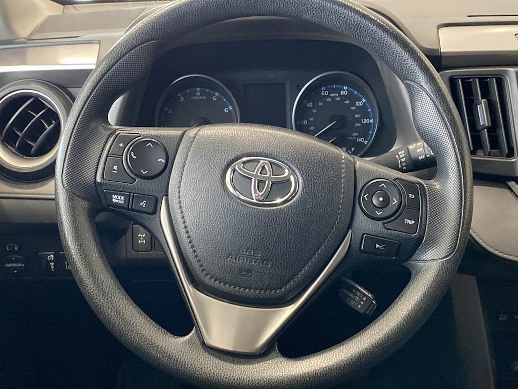 Thumbnail: 2018 Toyota RAV4 - 2