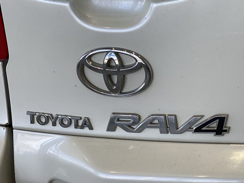 Thumbnail: 2008 Toyota RAV4 - 20