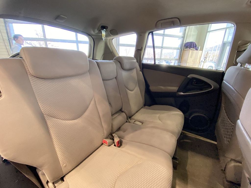 Thumbnail: 2008 Toyota RAV4 - 11