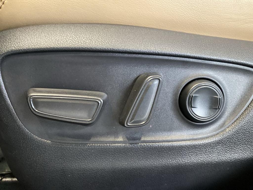 2019 Toyota RAV4 Limited 22