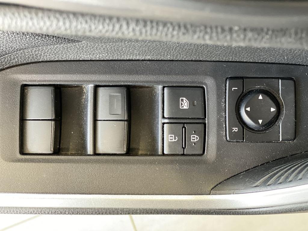 Thumbnail: 2021 Toyota RAV4 - 24