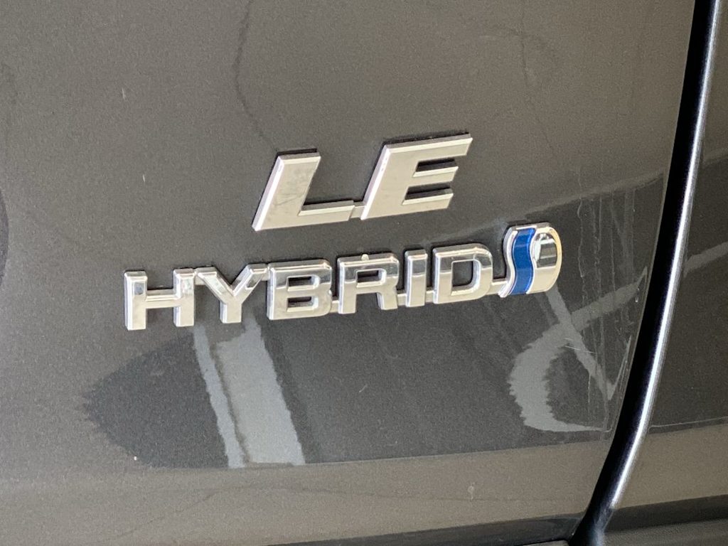 Thumbnail: 2021 Toyota RAV4 - 22