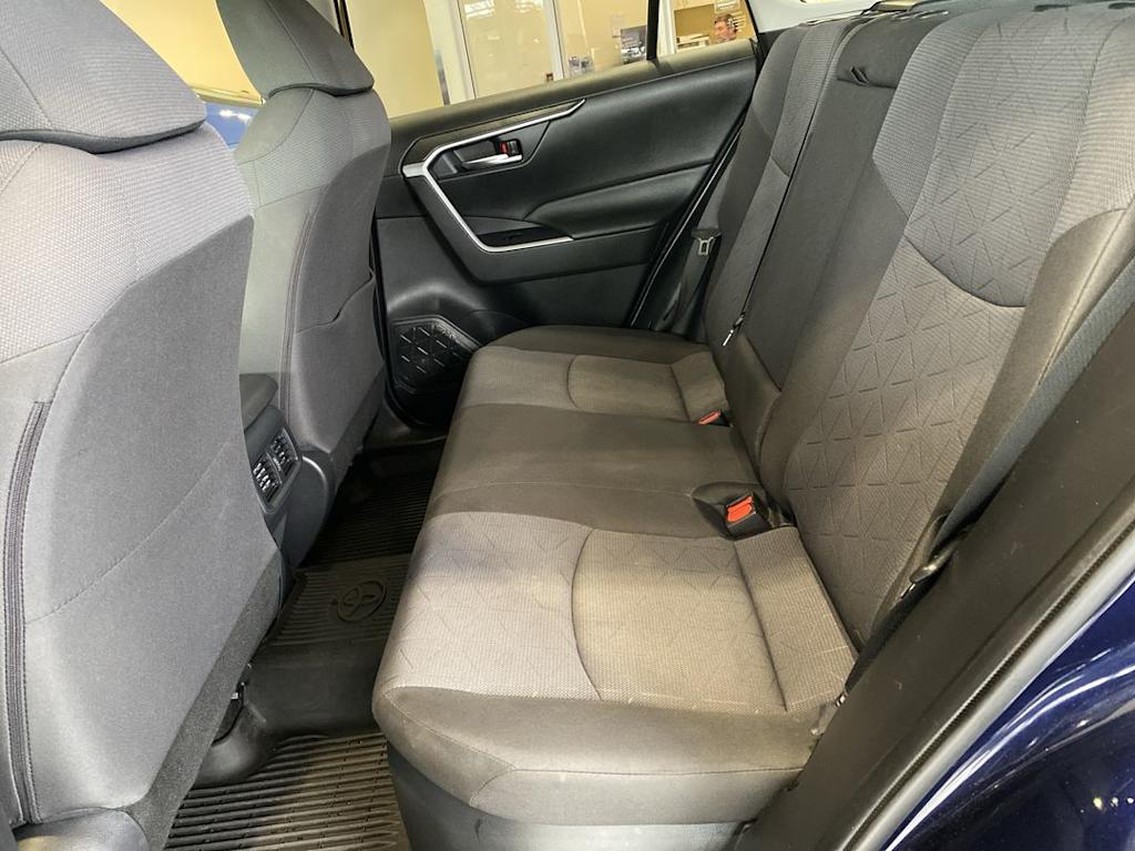 Thumbnail: 2021 Toyota RAV4 - 12