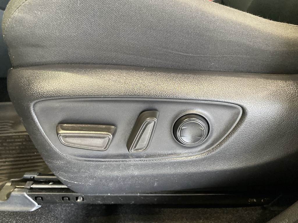 Thumbnail: 2021 Toyota RAV4 - 20