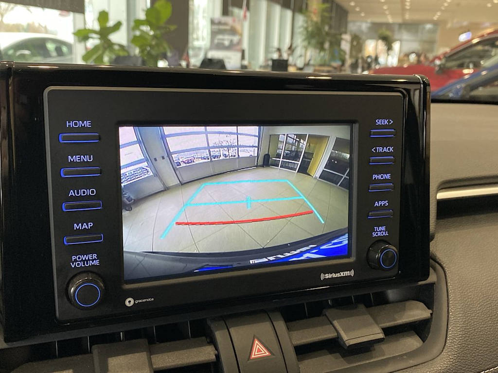 Thumbnail: 2021 Toyota RAV4 - 22