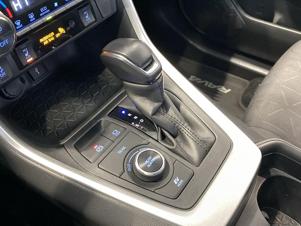 Thumbnail: 2021 Toyota RAV4 - 14