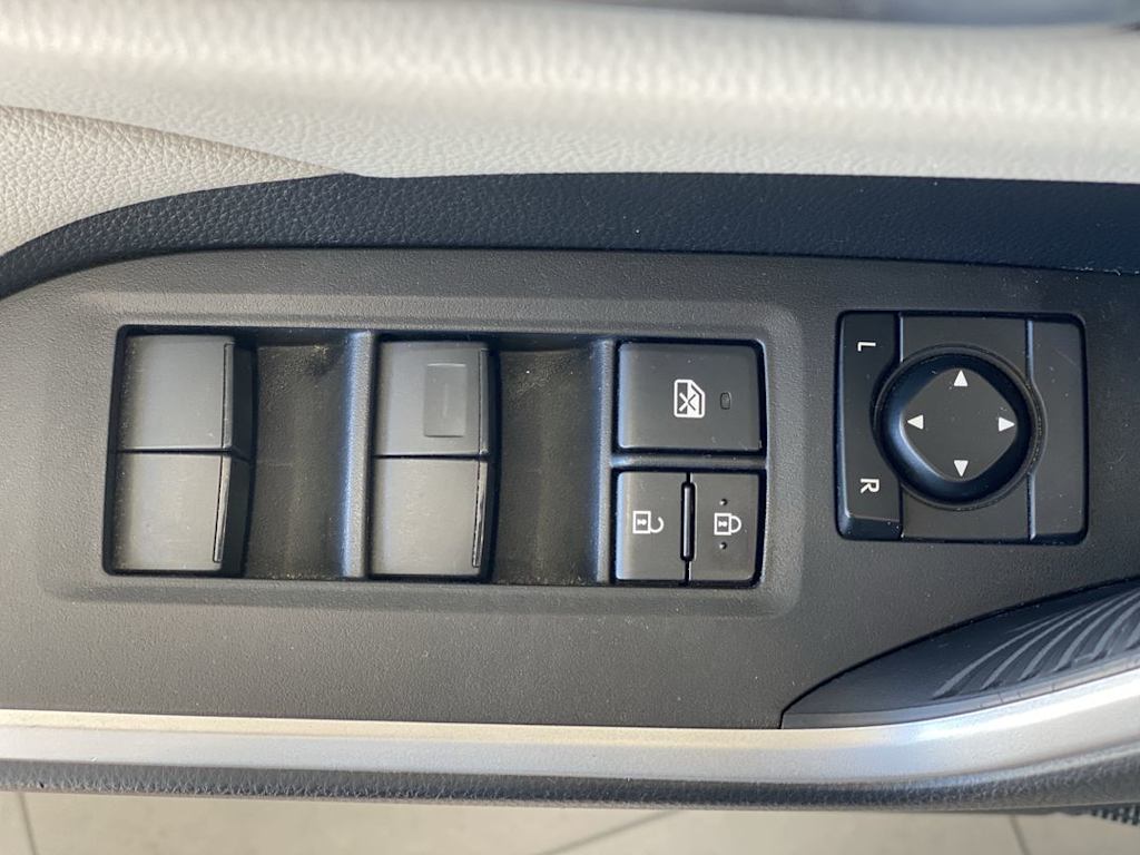 Thumbnail: 2019 Toyota RAV4 - 24