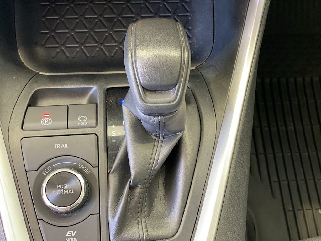 Thumbnail: 2019 Toyota RAV4 - 13