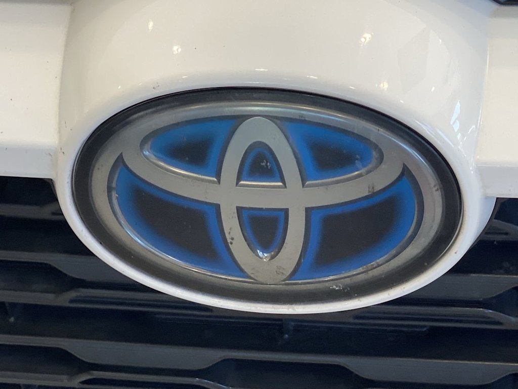 Thumbnail: 2019 Toyota RAV4 - 6