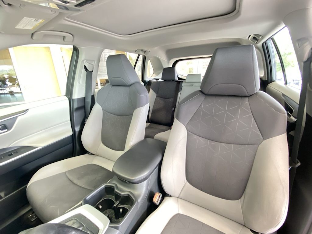 Thumbnail: 2023 Toyota RAV4 - 9