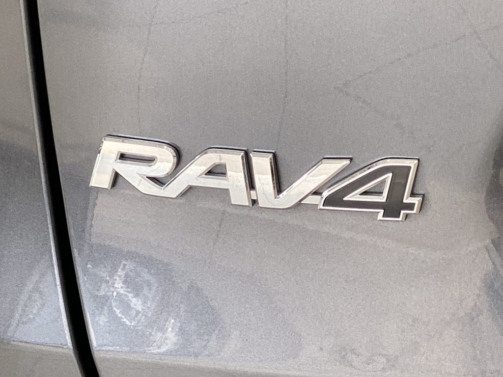 Thumbnail: 2023 Toyota RAV4 - 20