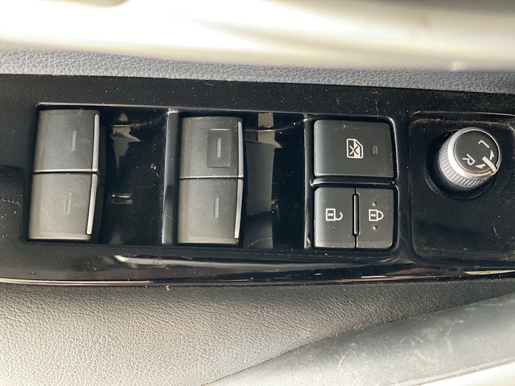 Thumbnail: 2019 Toyota Corolla - 24