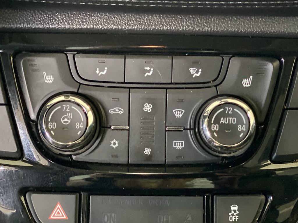 Thumbnail: 2019 Buick Encore - 25