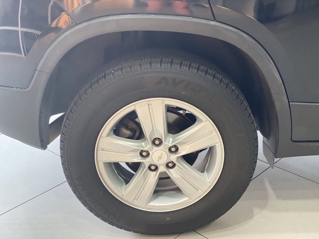 Thumbnail: 2022 Chevrolet Trax - 8