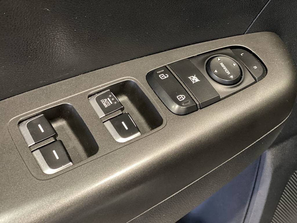 Thumbnail: 2021 Kia Sportage - 21