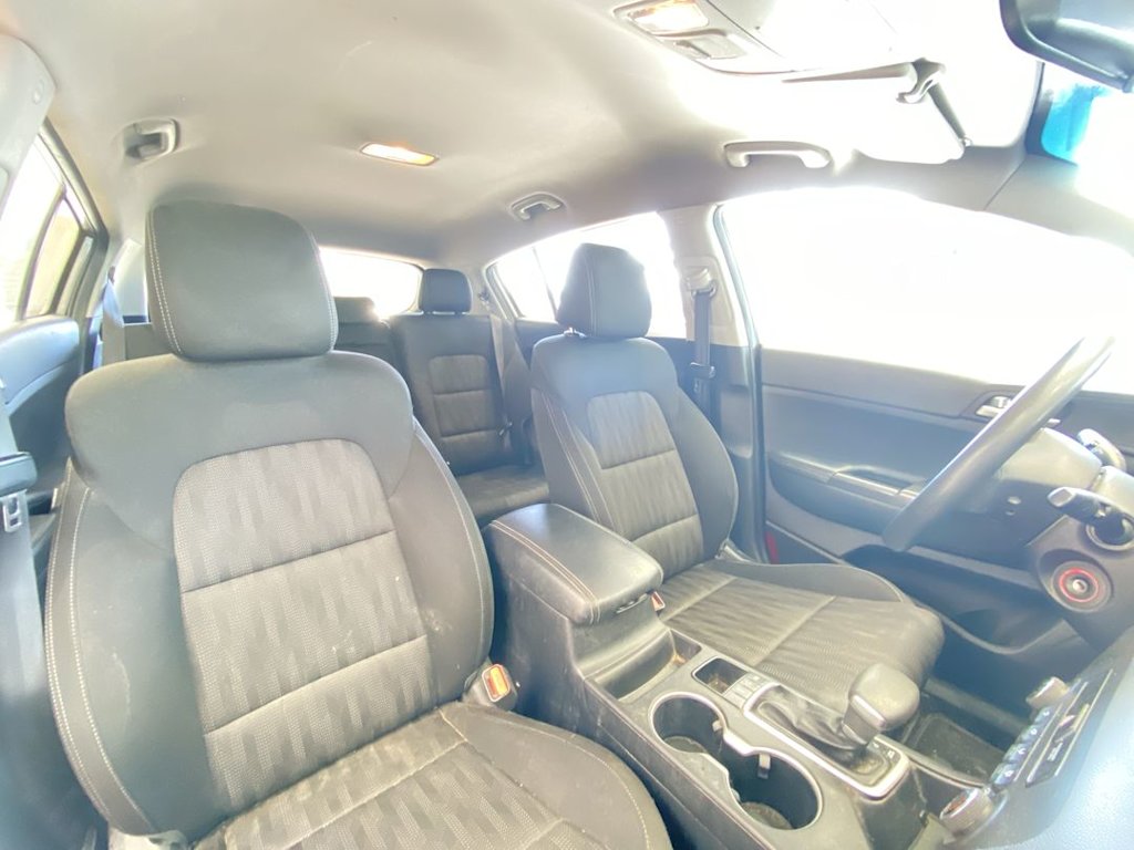 Thumbnail: 2017 Kia Sportage - 9