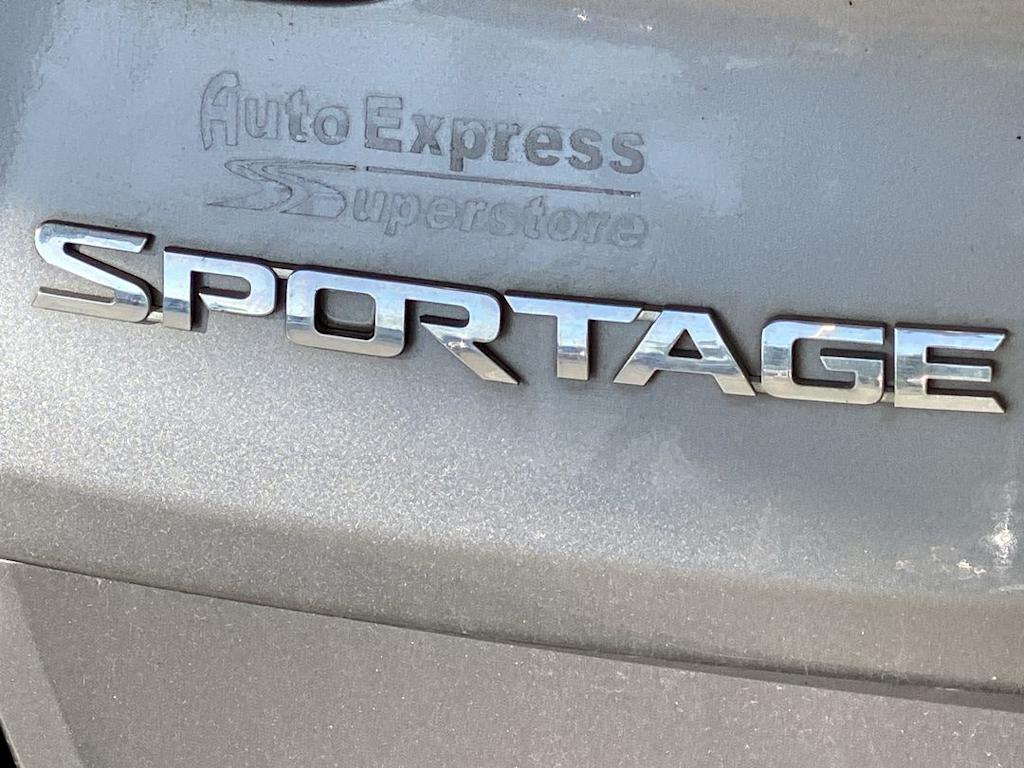 Thumbnail: 2017 Kia Sportage - 19