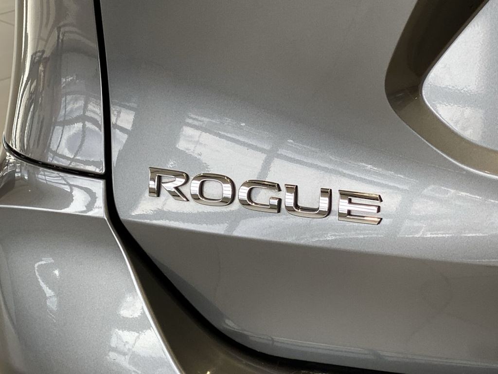 Thumbnail: 2020 Nissan Rogue - 21