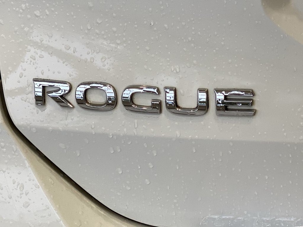 Thumbnail: 2018 Nissan Rogue - 20