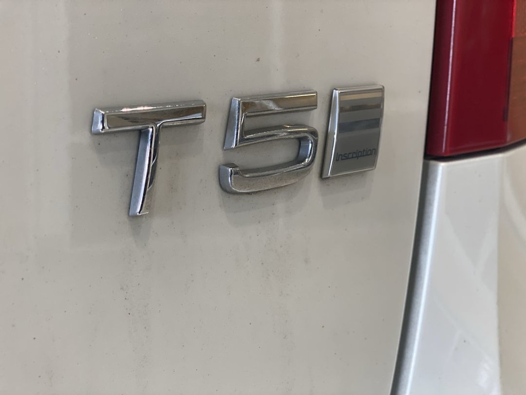 Thumbnail: 2016 Volvo S60 - 21