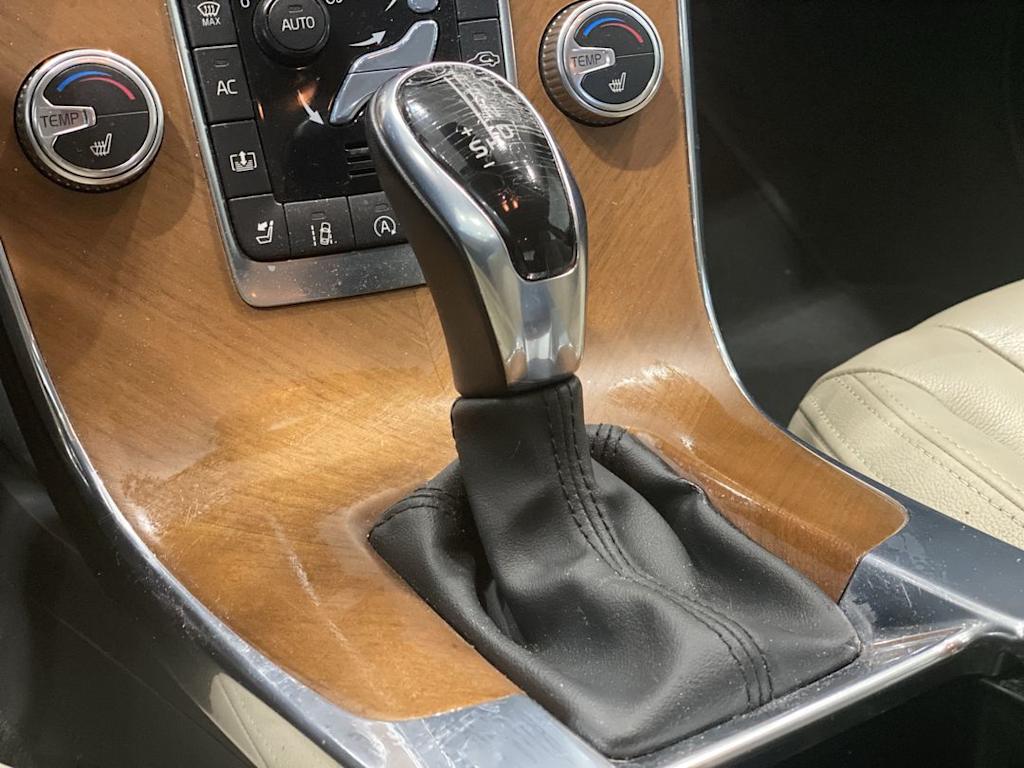 Thumbnail: 2016 Volvo S60 - 13