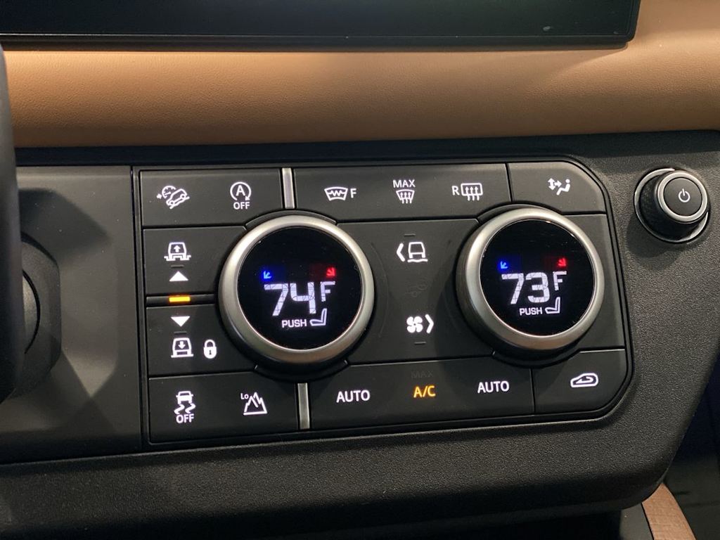 2023 Land Rover Defender 130 23