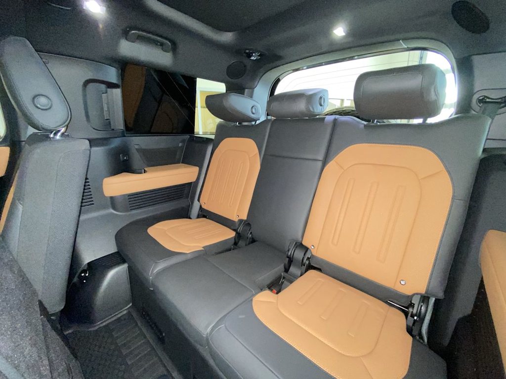 2023 Land Rover Defender 130 25